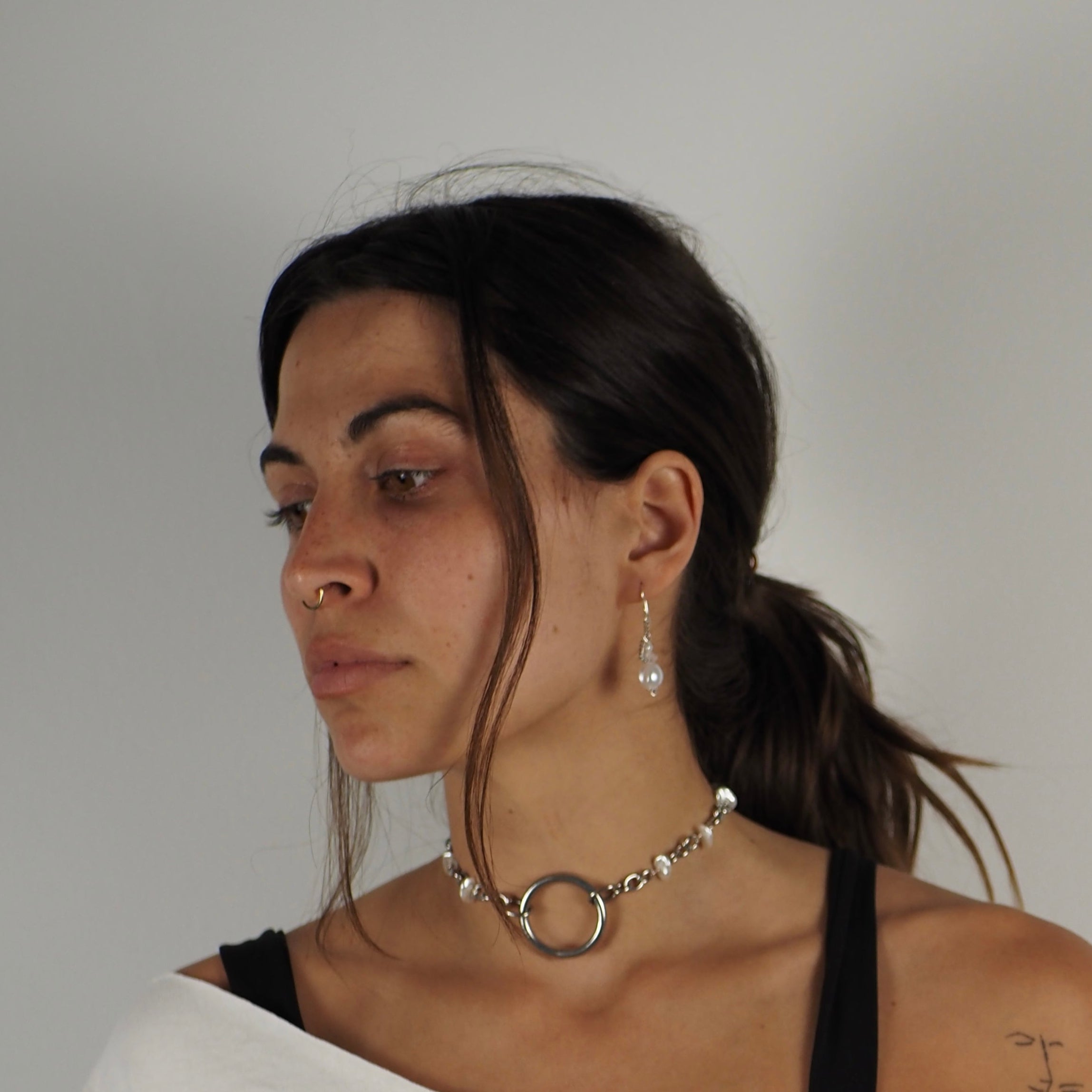 Metal Choker with Discs & Center Ring
