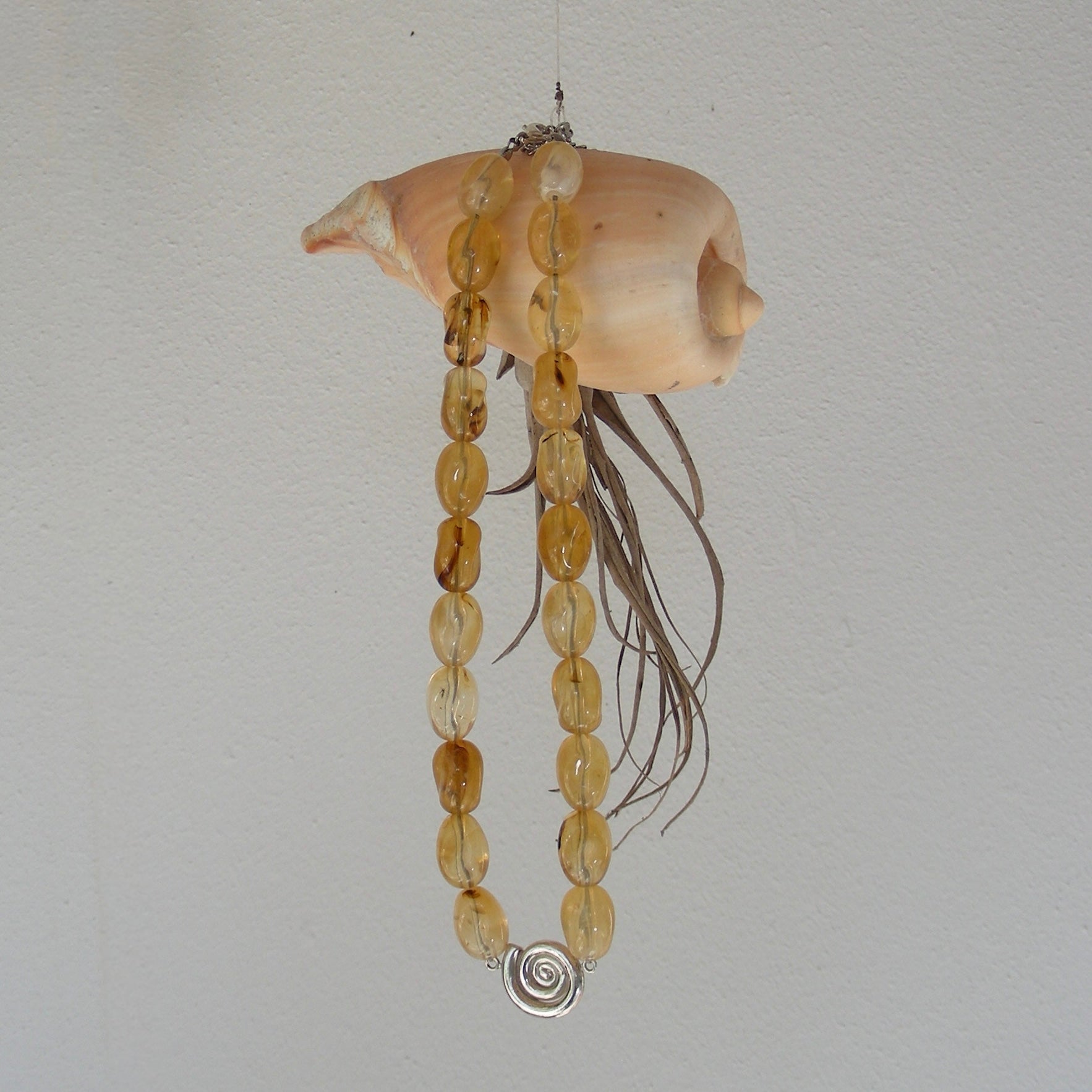 Yael - Resin Necklace