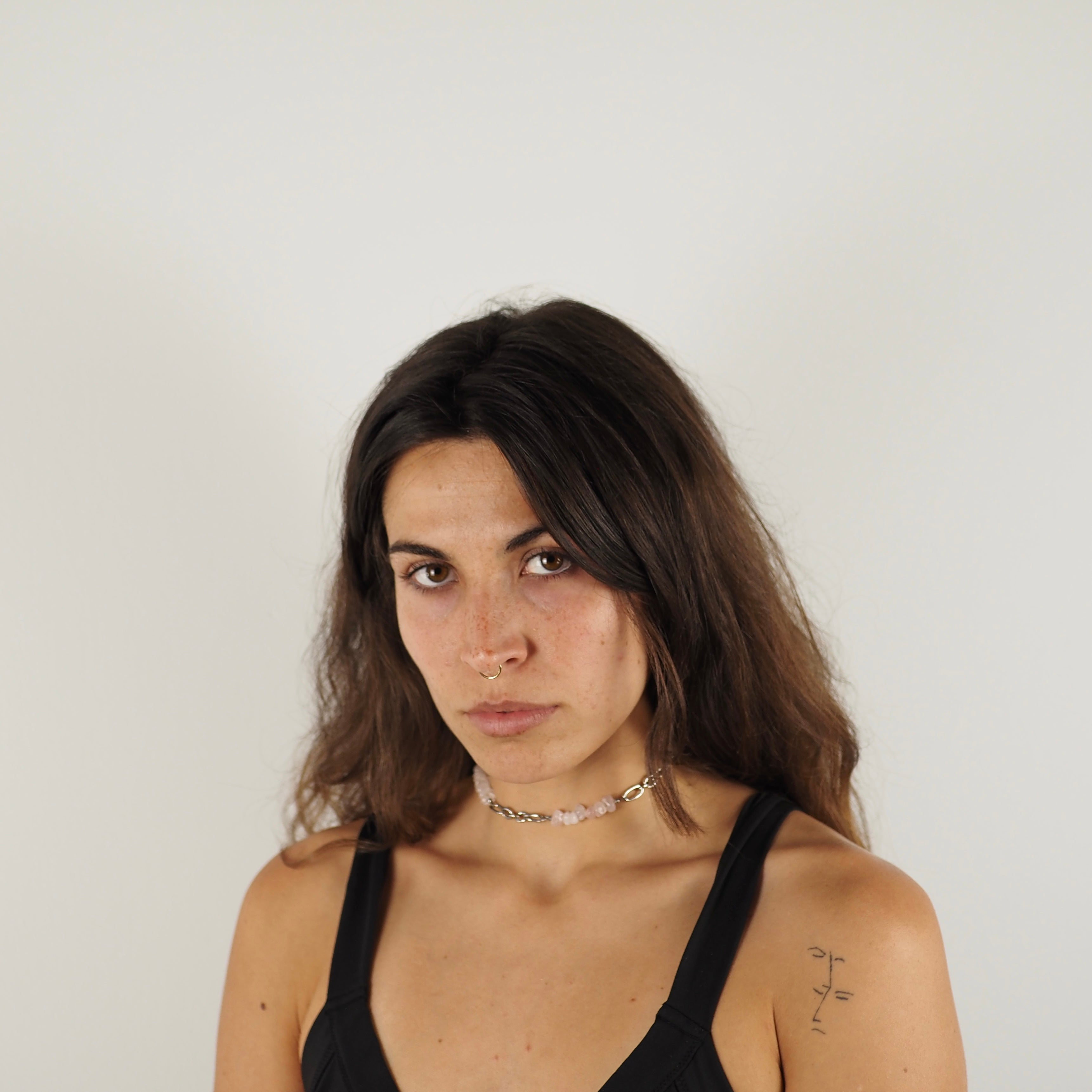 Metal Choker with Triple Stone Detail